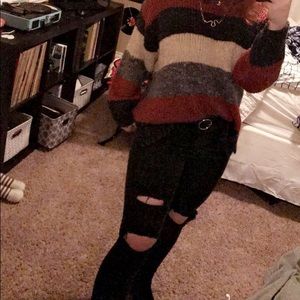 Black Jeans with holes at the knees